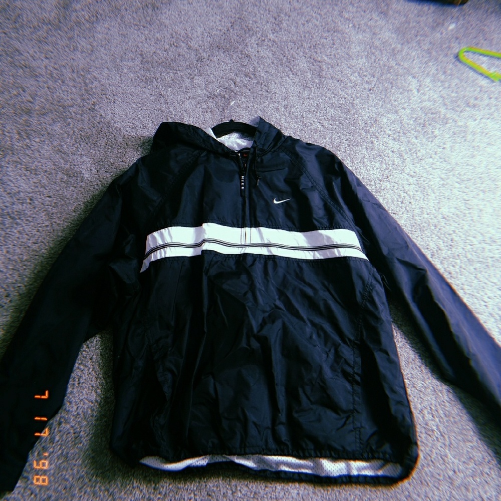 Nike black and white jacket/pullover